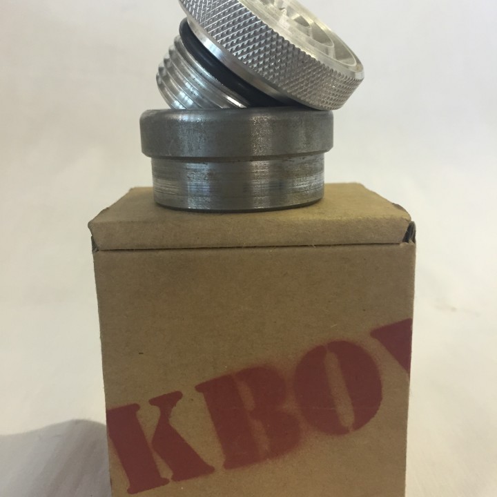 Polished Ribbed Weld in Gas/Oil Cap